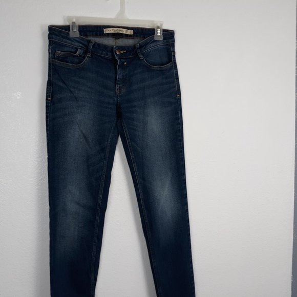ZARA Women's Core Slim Jeans Size 6 Trafaluc Medium Wash Blue Denim Low Rise - Picture 2 of 14